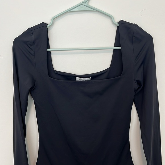 Aritzia Babaton Contour Squareneck Long Sleeve Bodysuit - Picture 6 of 13